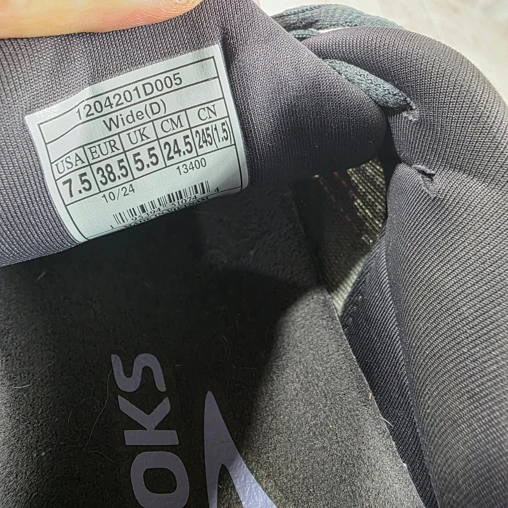 Brooks Ghost Max 2 Womens 7.5 Wide Black Grey Running Shoes 1204201D005